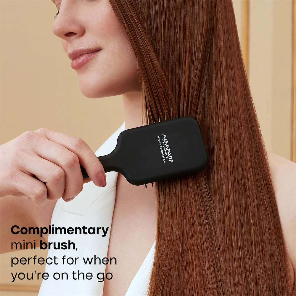 Keratin Therapy Lisse Design Glass Hair Kit - Image 5
