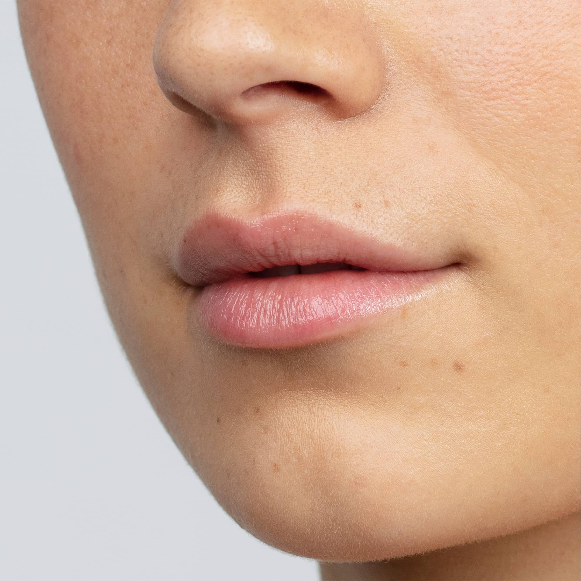 Kiwi Seed Oil Lip Conditioner 4g - Image 4