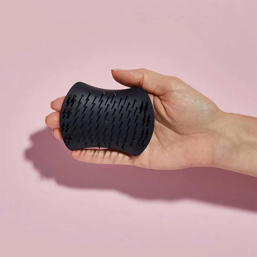 Scalp Exfoliator & Massager- Onyx Black - Image 4